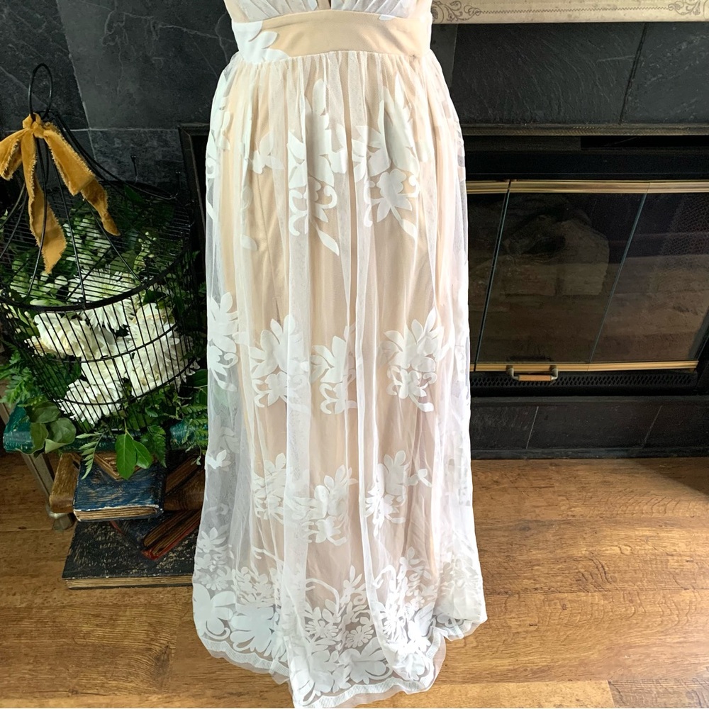 NWT maxi dress white floral velvet burnout deep V neckline crisscross back lined - Picture 7 of 13